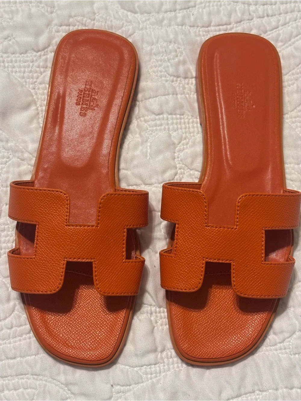 Hermes Orange Enamel Oran Leather Slide Sandals - Picture 5 of 12